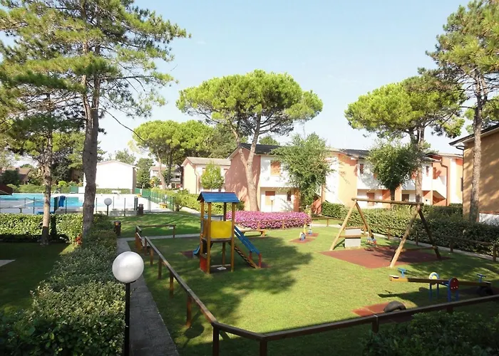 Colorful Flat With Garden-beahost Apartament *