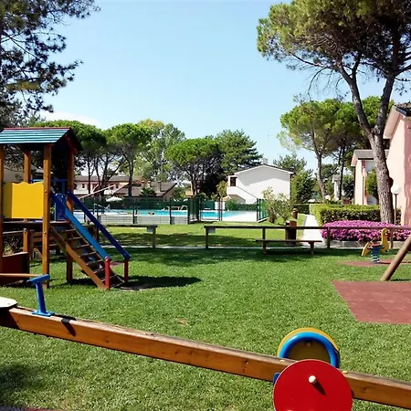 Colorful Flat With Garden-beahost *